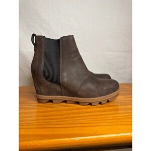 Sorel Joan of Arctic Wedge III Chelsea Boots Brown Leather NL3754-205 Womens 7.5